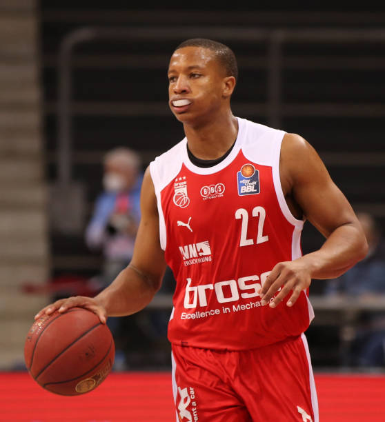 精准引援的 精准引援的