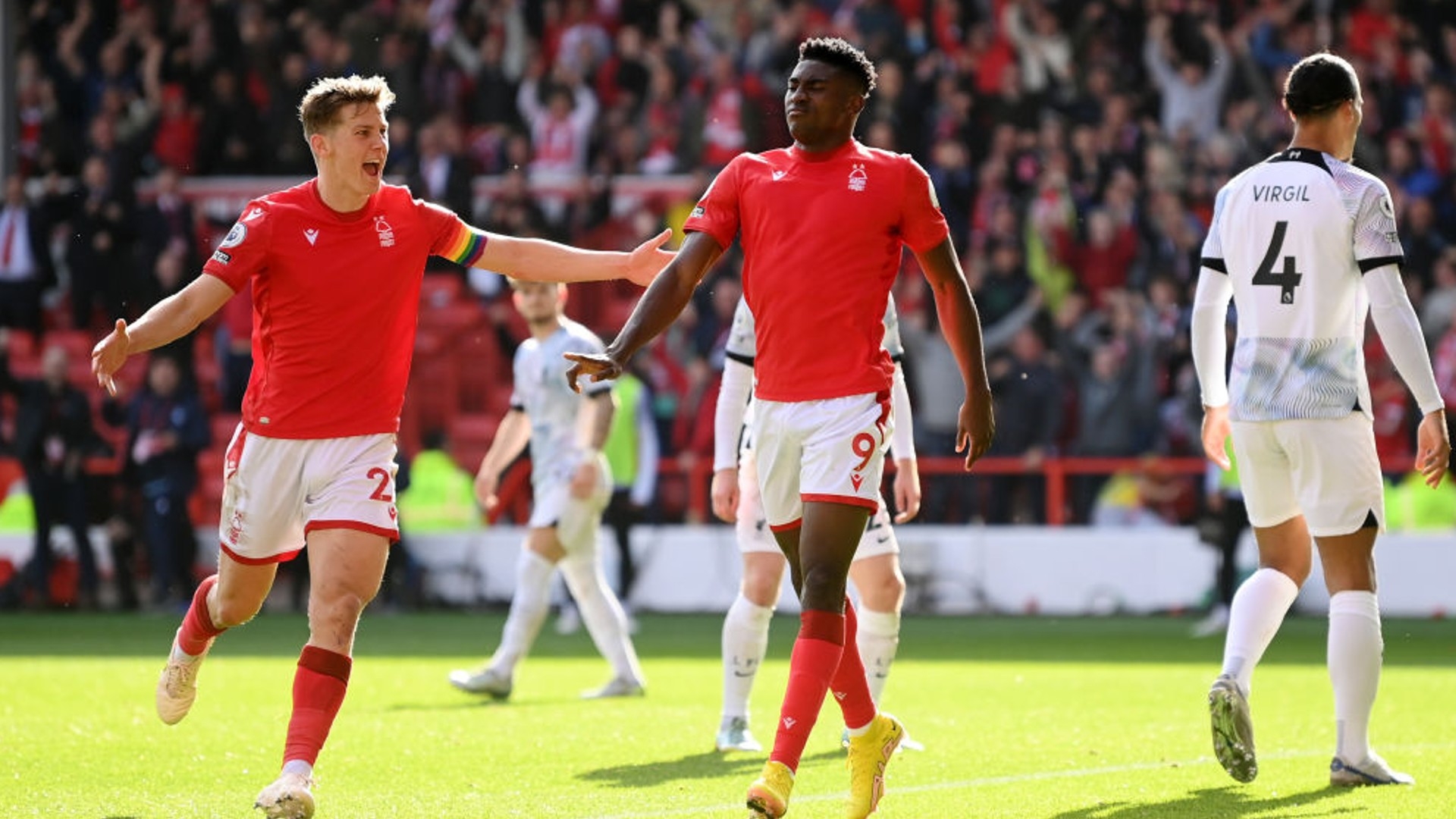 补席上的表 补席上的表