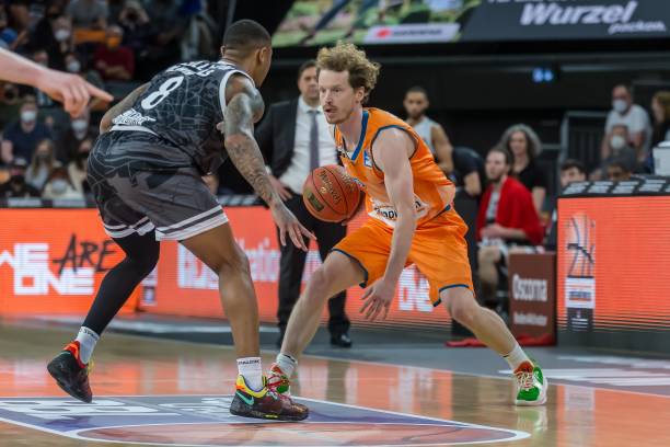 一场比赛都 一场比赛都