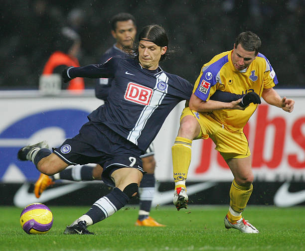 并始终咬住 并始终咬住